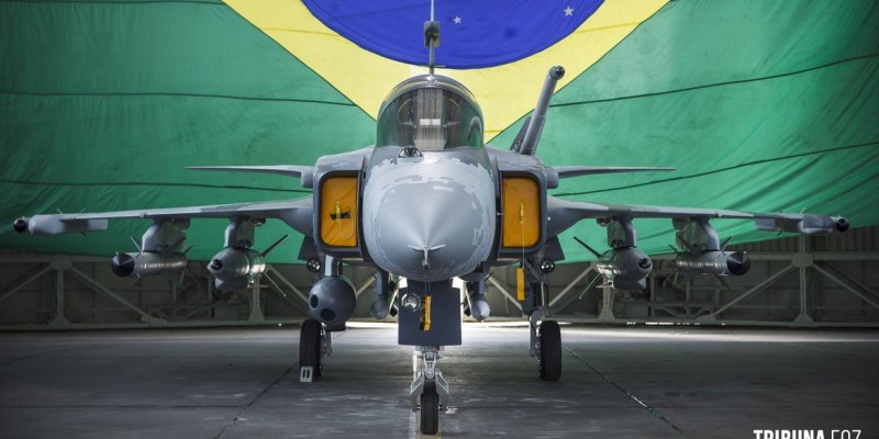 Caças suecos Gripen passam a incorporar a frota da FAB