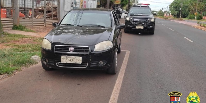 Militares do CHOQUE recupera veículo furtado na Av. General Meira