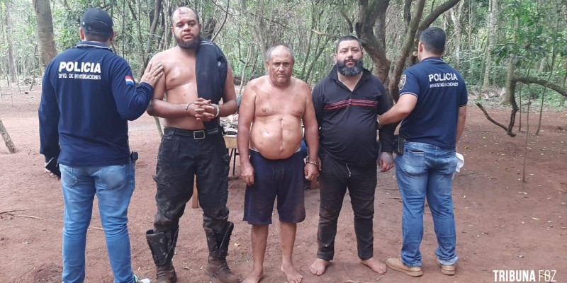 Policia paraguaia prende três brasileiros com armas de grosso calibre as margens do Rio Paraná