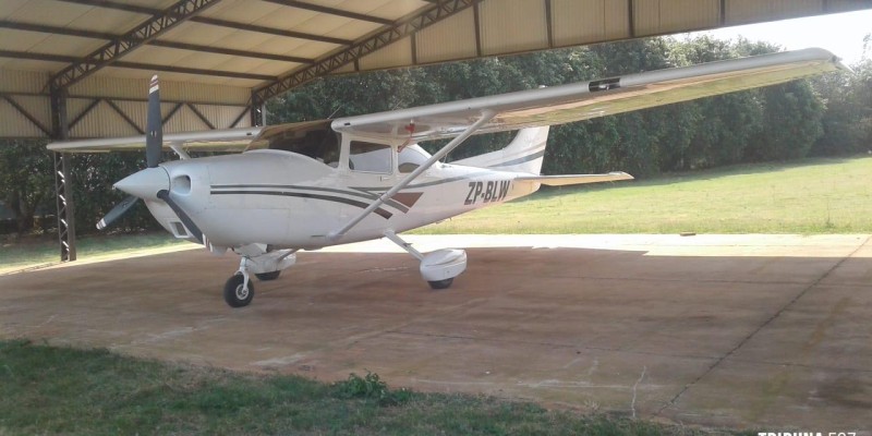 Assaltantes roubam avião durante a madrugada no Paraguai