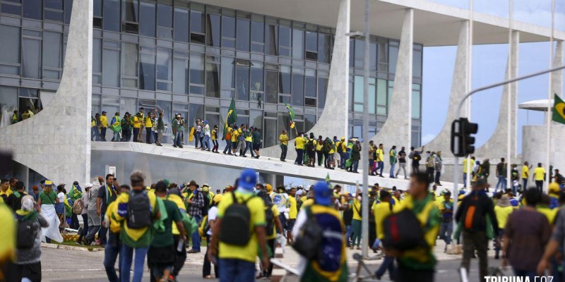 Líderes mundiais condenam tentativa de golpe em Brasília