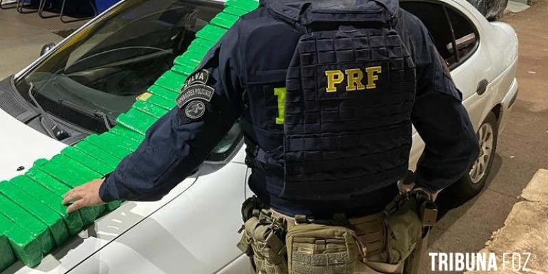 PRF apreende veículo com 146 Kg de maconha na BR-277 em STI
