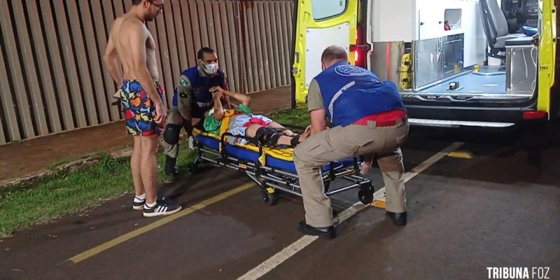 Siate socorre garota que saltou do veículo em movimento 
