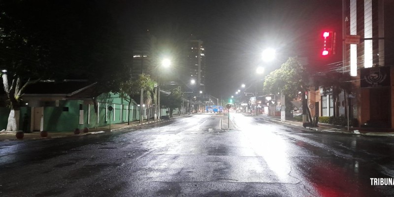 Comerciantes do centro estão assustados após série de ameaças por parte de um militar do Exército