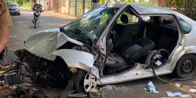 Condutor morre após colidir veículo contra arvores na Vila C