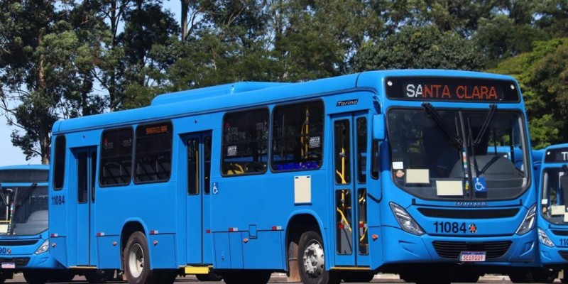 Transporte coletivo de Foz do Iguaçu recebe reforço de 12 ônibus zero km