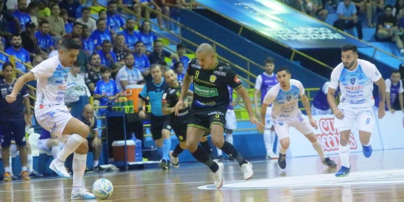 Foz Cataratas Futsal enfrenta o São Miguel neste sábado 