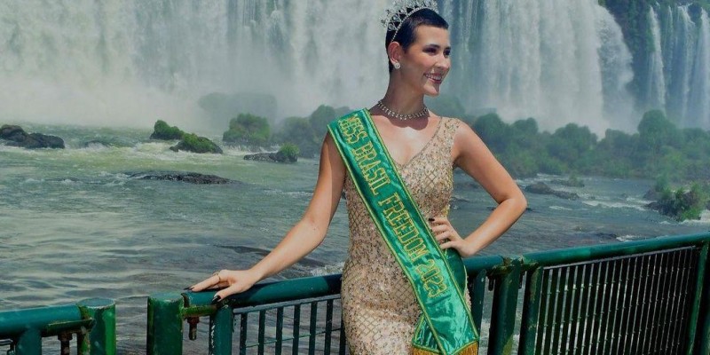 Iguaçuense será a representante brasileira em concurso de beleza internacional