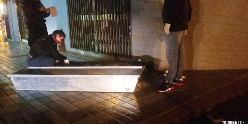 Morador de rua é morto com dois tiros no Jardim São Paulo