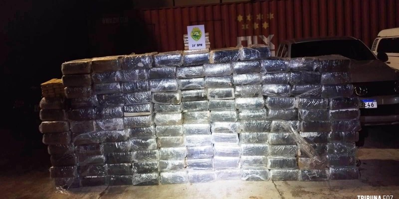 Policia Militar apreende 2.110 Kg de maconha em Medianeira