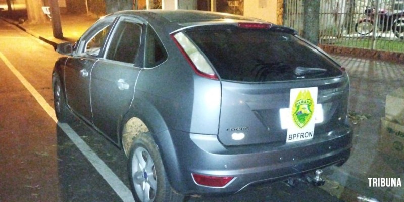 BPFRON apreende veículo clonado e troca tiros com marginais
