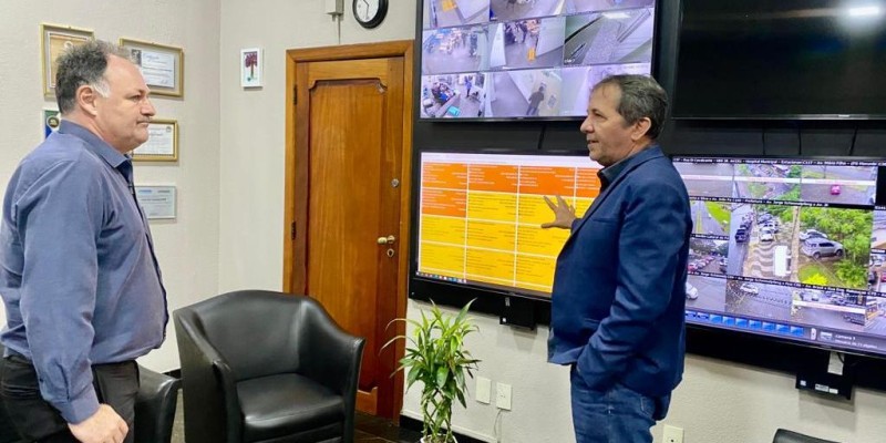 Prefeito de Santa Rita visita prefeito Chico Brasileiro para conversa sobre a integração do sistema de saúde e atendimento aos brasiguaios