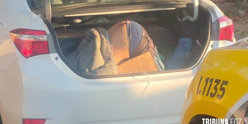 Homem é encontrado morto dentro do porta-malas na Vila Borges