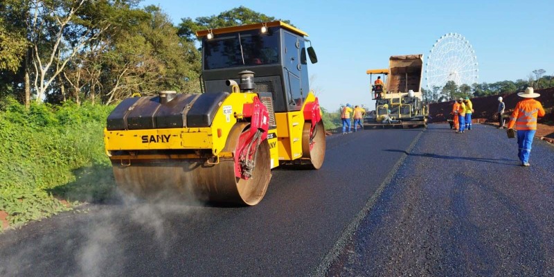 Perimetral Leste de Foz do Iguaçu tem primeiro trecho pavimentado