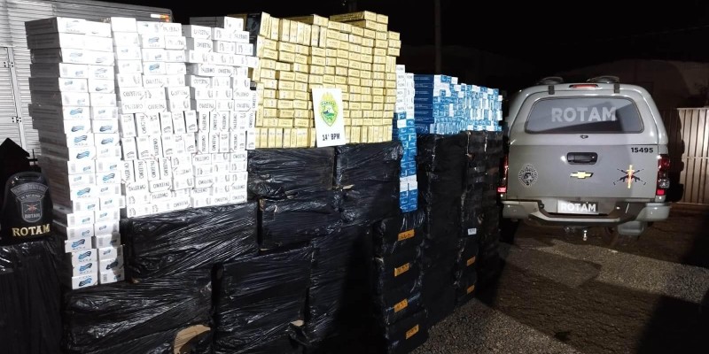PM apreende dois veículo com cigarros em Itaipulândia