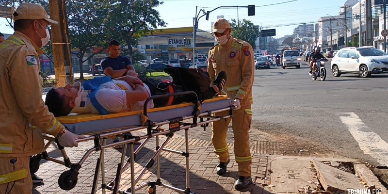 Siate socorre motociclista após colisão na Vila Portes