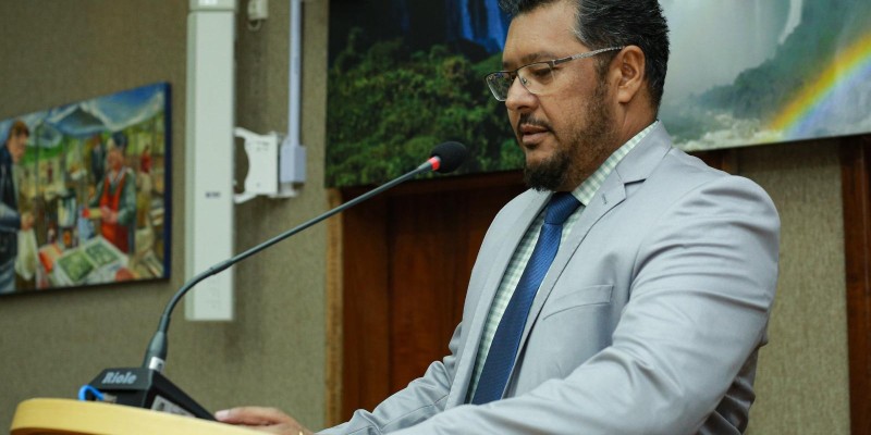 Vereador pede que prefeitura agilize liberação dos banheiros na Praça da Paz