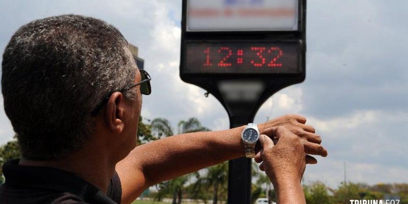 Bares e restaurantes pedem retomada do horário de verão