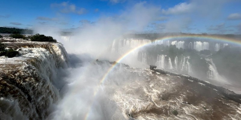 Cataratas do Iguaçu atinge vazão de 6 milhões