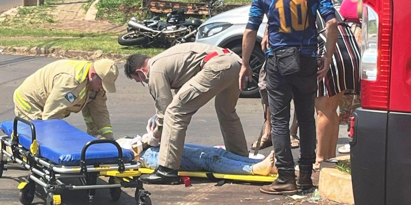 Siate socorre motociclista após colisão no Jardim Copacabana
