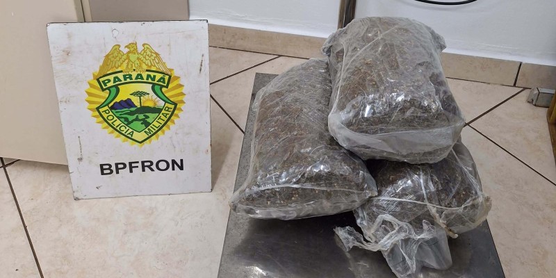 BPFRON apreende mulher com 3 Kg de maconha em Foz do Iguaçu