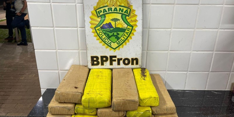 BPFRON drogas em ônibus na cidade de Céu Azul 