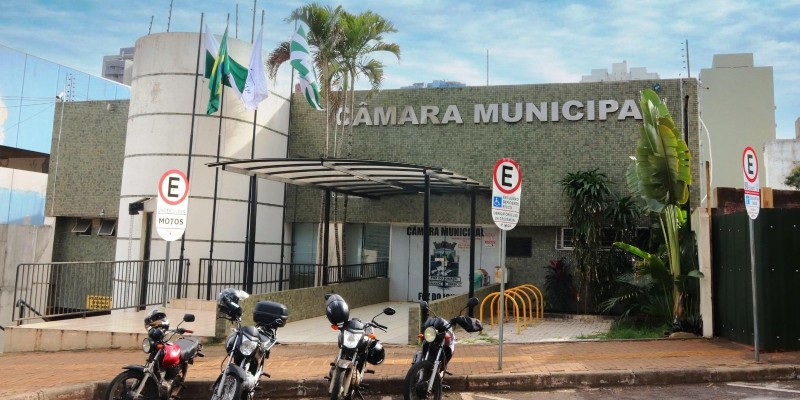 Mesmo em recesso parlamentar, Câmara de Foz do Iguaçu está aberta ao público