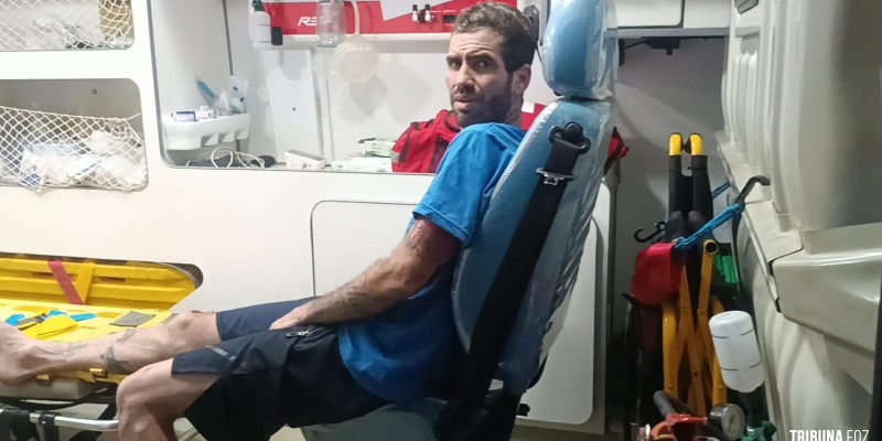 Motociclista é socorrido pelo Siate no Bairro Morumbi