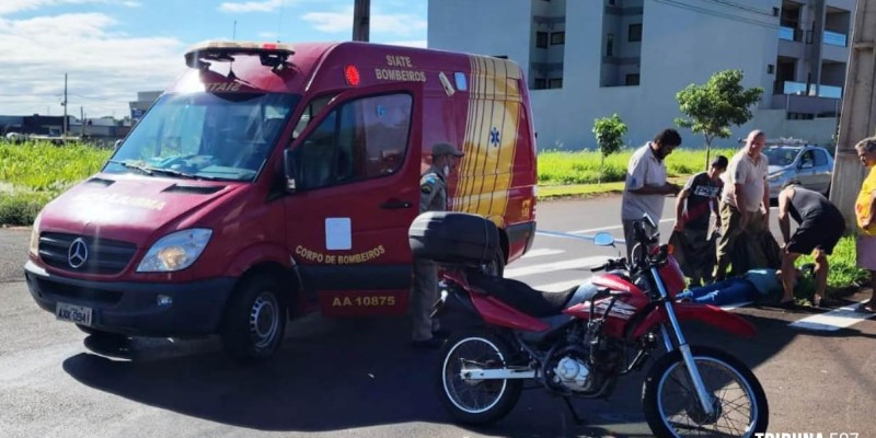 Siate socorre motociclista após colisão na Av. Garibaldi