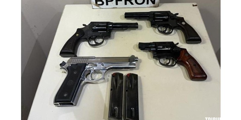 BPFRON apreende 3 revólveres e 1 pistola em Medianeira