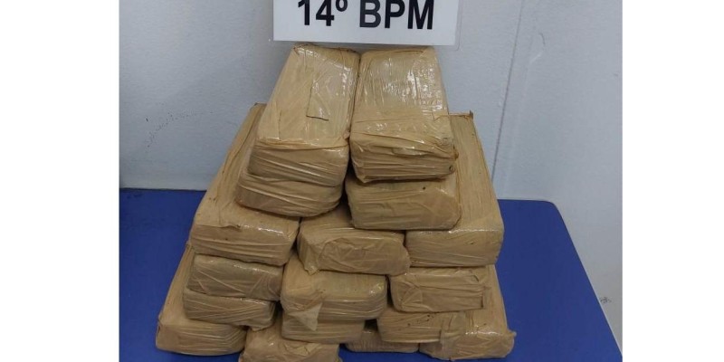 PM apreende 12 Kg de maconha na Favela do Monsenhor Guilherme