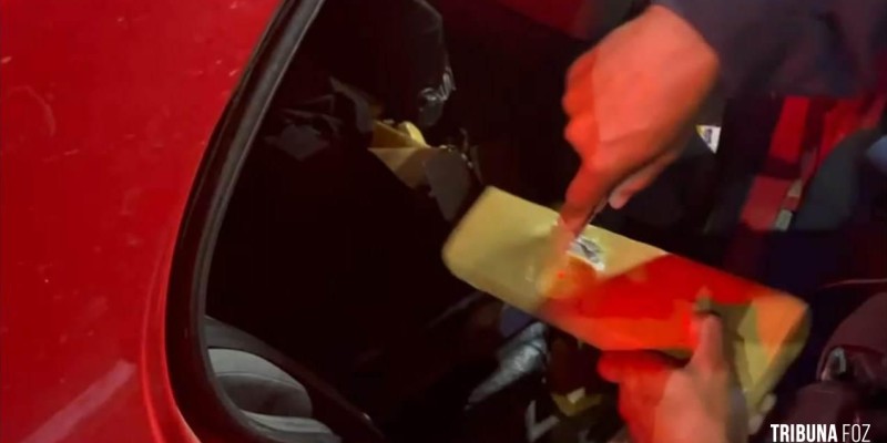 PRF prende duas pessoas com 38,8 Kg de maconha na BR-277