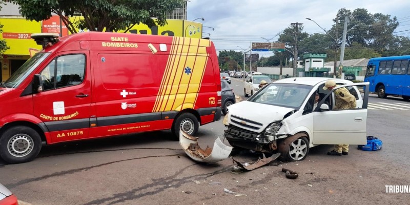 Siate é acionado após colisão na Av. Brasil