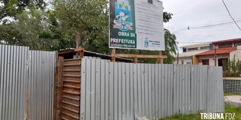 Construtora abandonou a obra, e a antiga Praça das Aroeiras fica sem escola