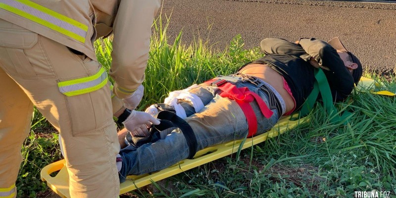 Siate socorre vítima de atropelamento na marginal da BR-277