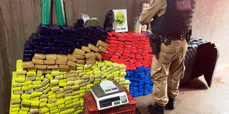 ROTAM apreende 326,7 Kg de maconha no Bairro Porto Belo