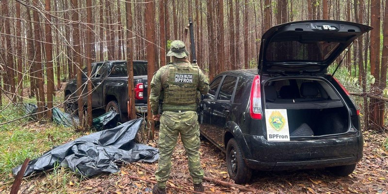 BPFRON apreende 2 veículos em Santa Tereza do Oeste