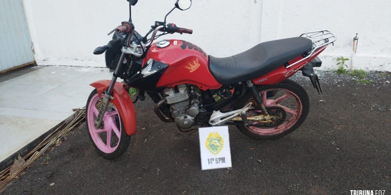 Policia Militar recupera motocicleta furtada na Vila Portes