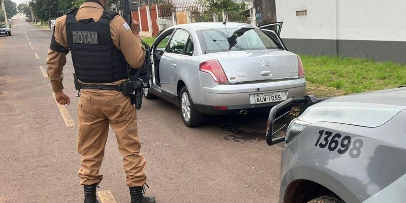 ROTAM recupera veículo roubado no Bairro Portal da Foz