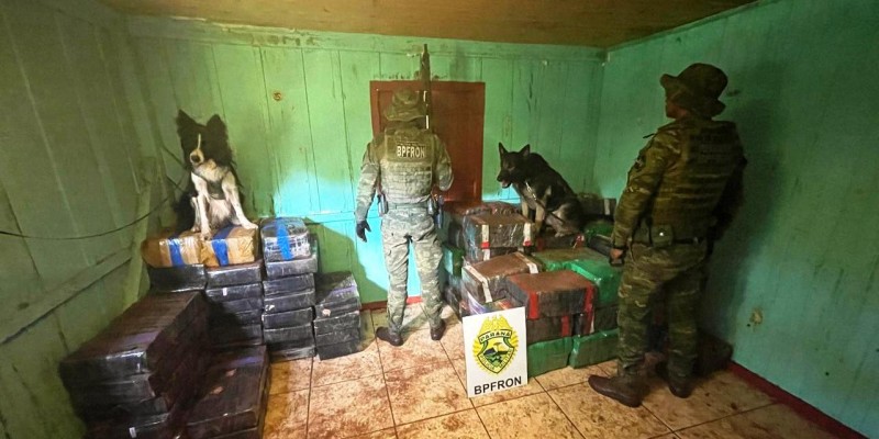 BPFRON apreende 1.699,8 Kg de maconha em Santa Helena