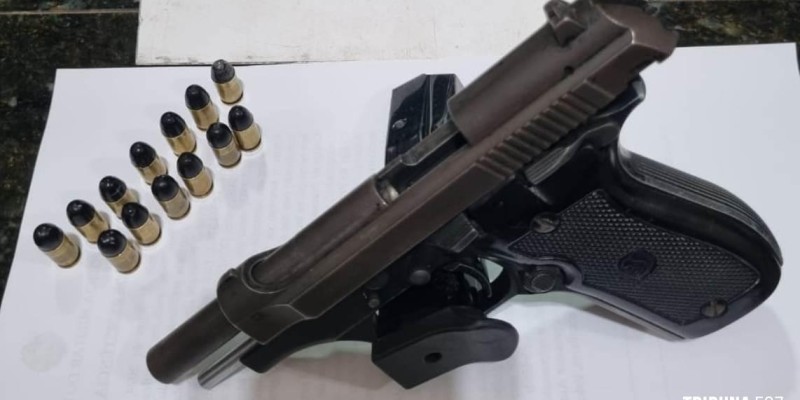 PM de Medianeira prende homem armado com uma pistola .380mm 