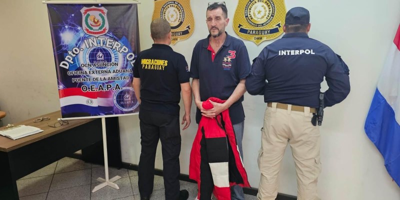 INTERPOL do Paraguai expulsa chileno pela Ponte da Amizade