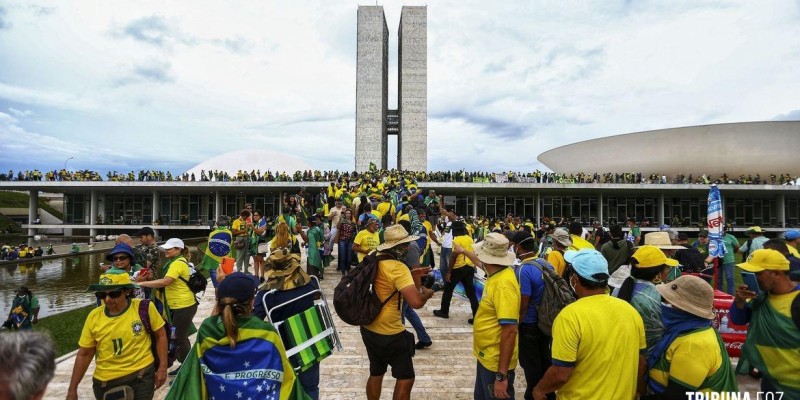 Associação Brasileira de Imprensa pede punição a golpistas