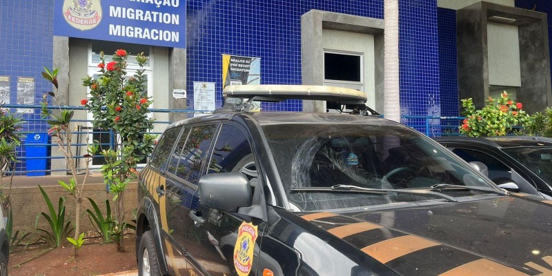 Polícia Federal cumpre mandado de prisão na Ponte da Amizade