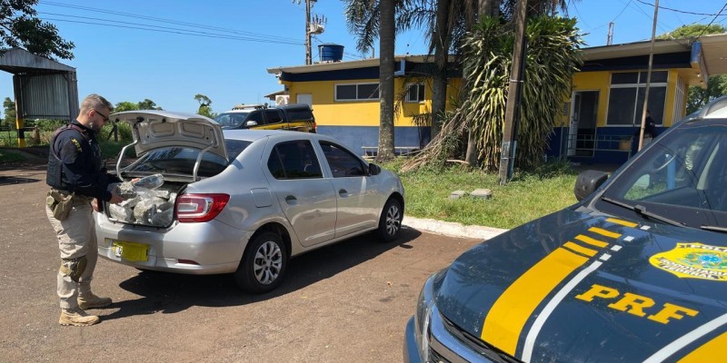 PRF apreende 137,7 Kg de maconha em Céu Azul