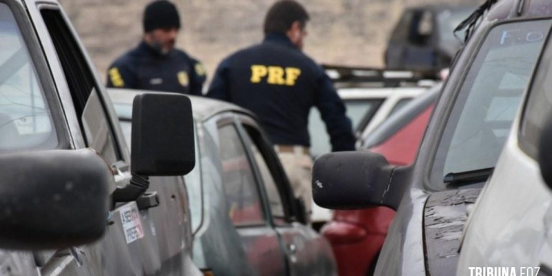 PRF prende guincheiro por corrupção passiva em Foz do Iguaçu