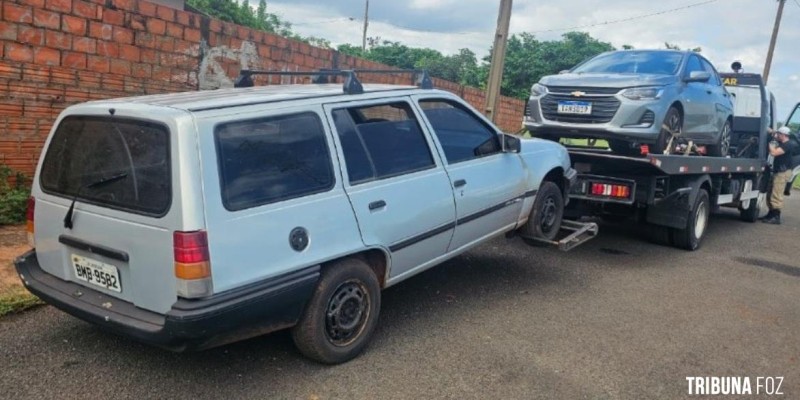 Polícia Militar recupera dois veículos produtos de crime 