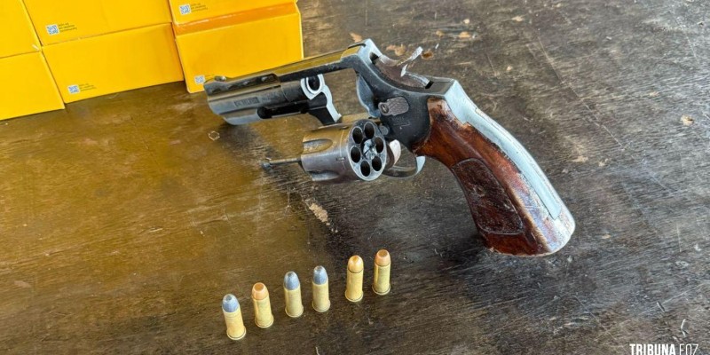 Menor de idade é detido na Ponte da Amizade com arma de fogo
