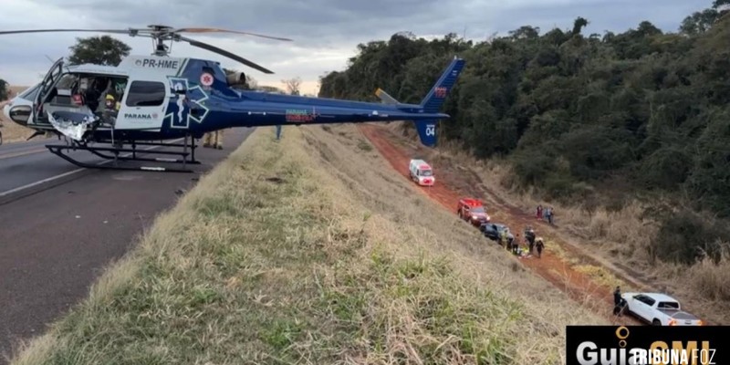 Carro cai em ribanceira após colisão na BR-277 em Céu Azul