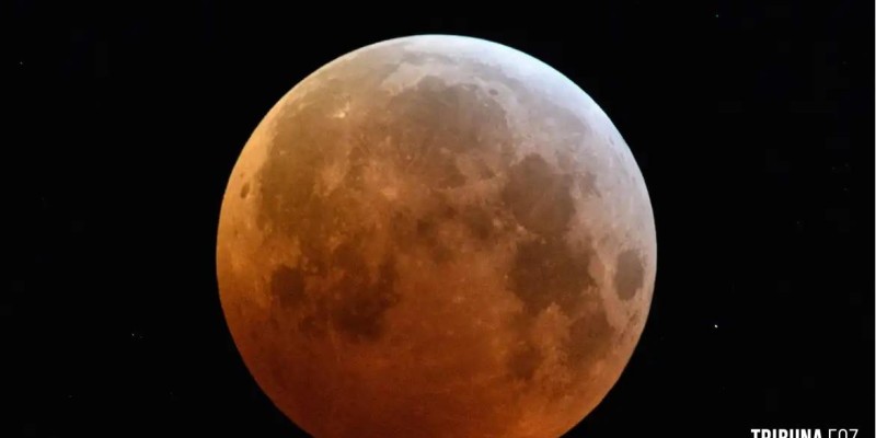 Lua de sangue: eclipse lunar total ocorre neste domingo